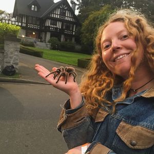 Meet your Posher, Nadia